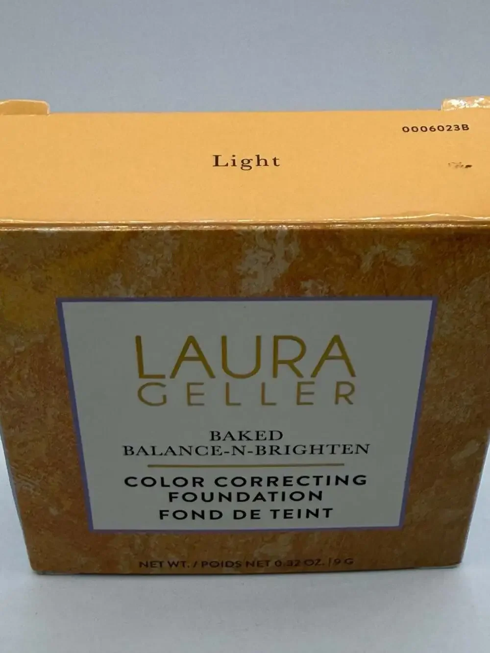 Laura Geller Baked Balance-n-Brighten Color Correcting Foundation in Light